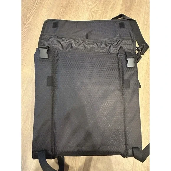 Atlanta Braves Portable Back‎ Support Stadium Seat Cushion Adjustable Removable - Picture 8 of 11